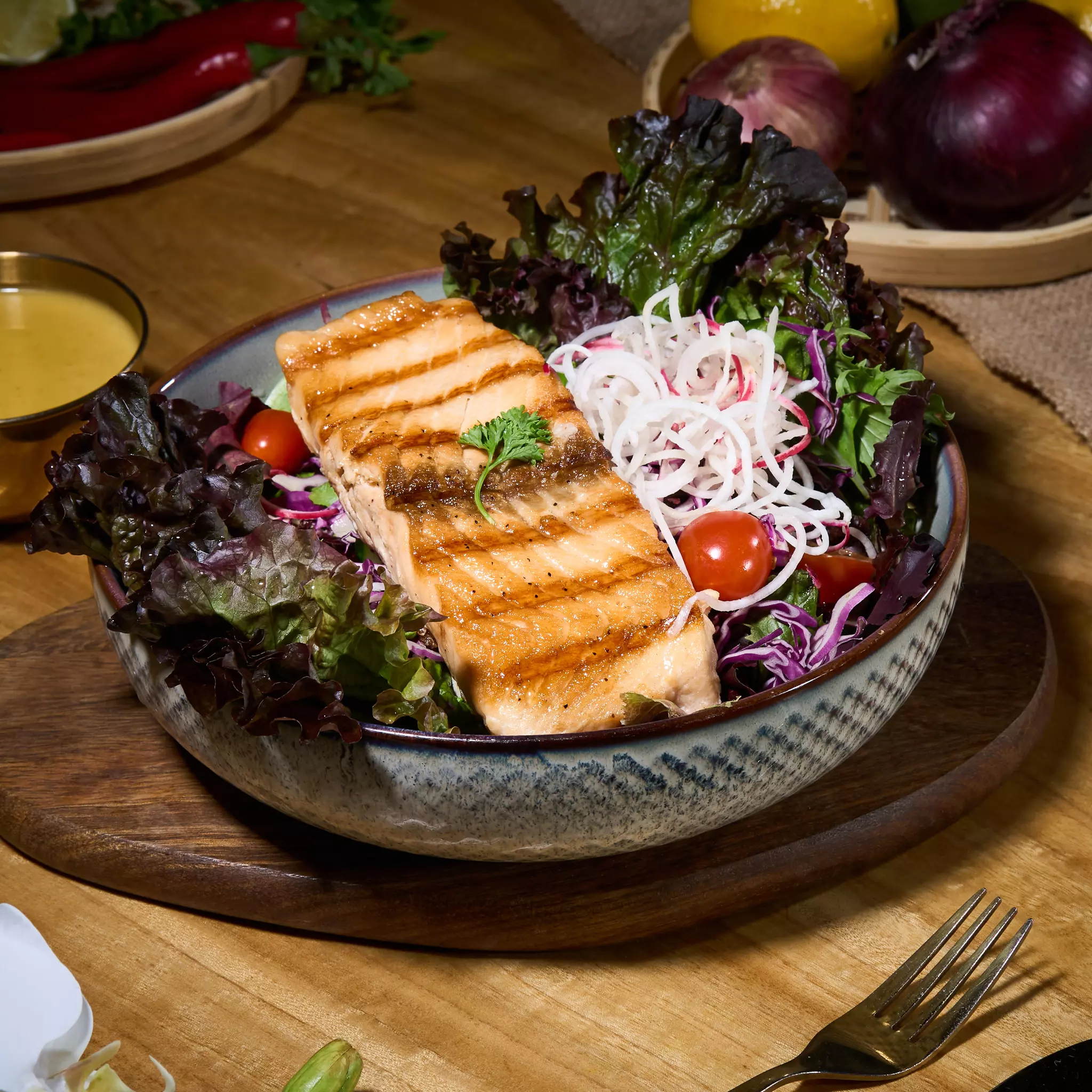 GRILLED SALMON SALAD <span>GF</span>
